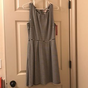 Merona black and white dress.